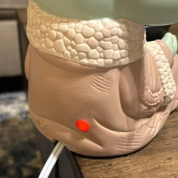 SCENTSY Home Star Wars The Mandalorian Baby Yoda,The Child Wax Melt Warmer - Picture 10 of 12